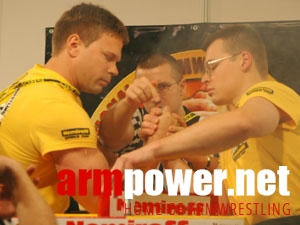 Puchar Świata Zawodowców - Nemiroff World Cup 2004r # Armwrestling # Armpower.net