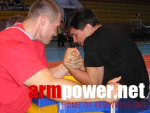 Red Cross Khrakov Regional Organization of Ukraine’s Cup # Armwrestling # Armpower.net