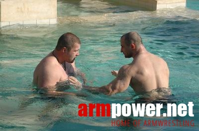 Vendetta in Dubai - preparing # Siłowanie na ręce # Armwrestling # Armpower.net