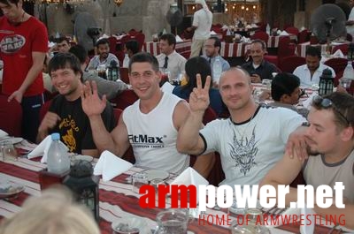 Vendetta in Dubai - preparing # Armwrestling # Armpower.net