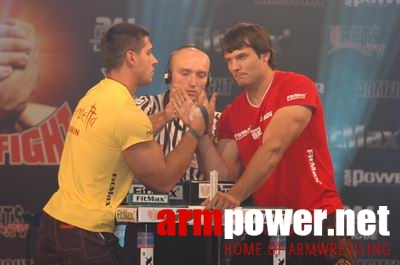 Vendetta in Dubai # Siłowanie na ręce # Armwrestling # Armpower.net