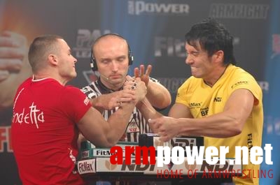 Vendetta in Dubai # Siłowanie na ręce # Armwrestling # Armpower.net