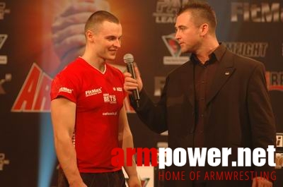 Vendetta in Dubai # Siłowanie na ręce # Armwrestling # Armpower.net