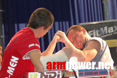 VIII Puchar Polski - Rumia 2007 - Lewa ręka # Armwrestling # Armpower.net