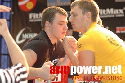 VIII Puchar Polski - Rumia 2007 - Lewa ręka # Armwrestling # Armpower.net