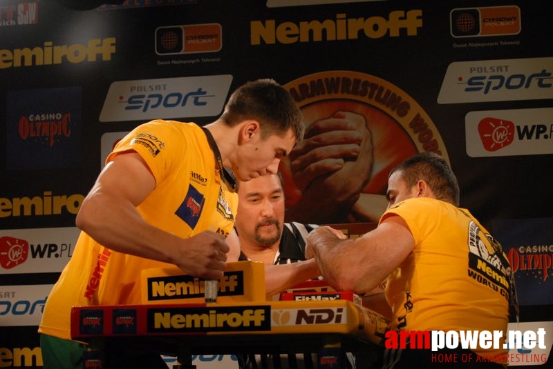 Nemiroff World Cup 2007 - Day 1 # Siłowanie na ręce # Armwrestling # Armpower.net