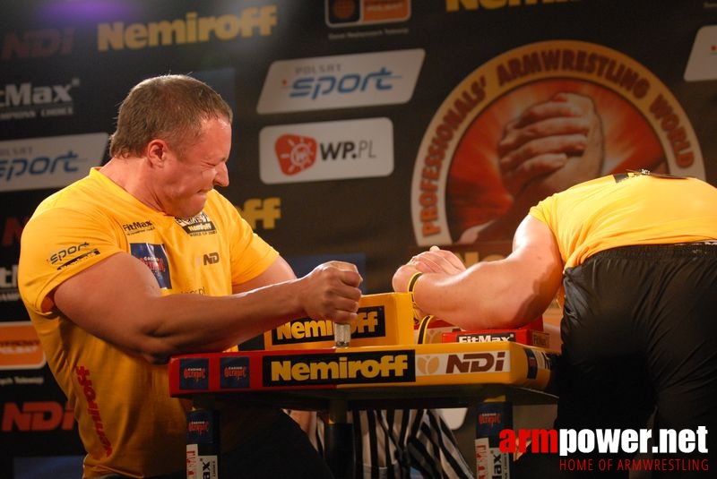 Nemiroff World Cup 2007 - Day 1 # Armwrestling # Armpower.net