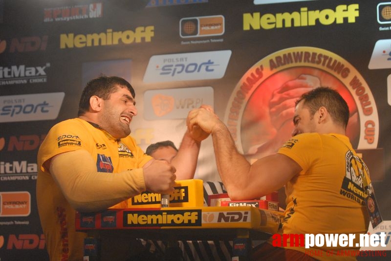 Nemiroff World Cup 2007 - Day 1 # Armwrestling # Armpower.net