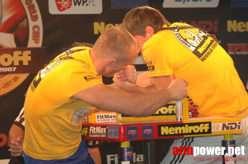 Nemiroff World Cup 2007 - Day 1 # Siłowanie na ręce # Armwrestling # Armpower.net