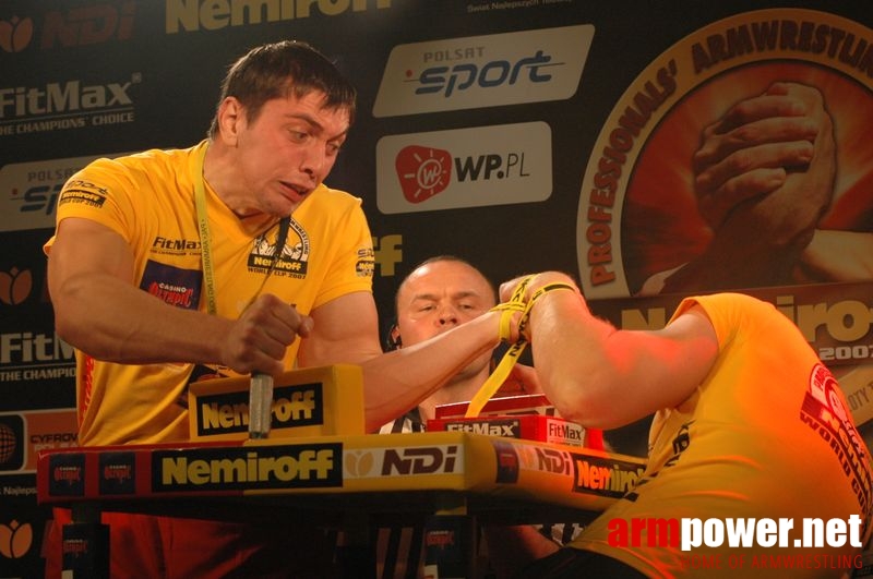 Nemiroff World Cup 2007 - Day 1 # Siłowanie na ręce # Armwrestling # Armpower.net