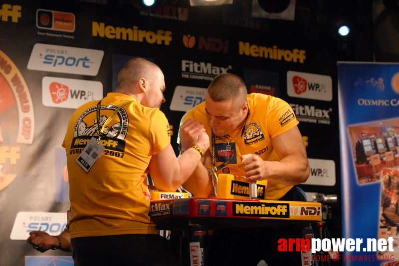 Nemiroff World Cup 2007 - Day 2 # Siłowanie na ręce # Armwrestling # Armpower.net