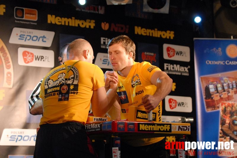 Nemiroff World Cup 2007 - Day 2 # Siłowanie na ręce # Armwrestling # Armpower.net