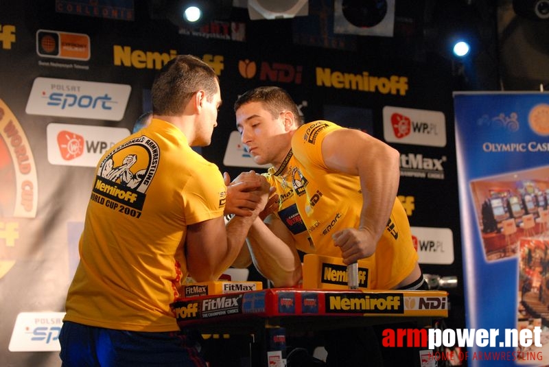 Nemiroff World Cup 2007 - Day 2 # Siłowanie na ręce # Armwrestling # Armpower.net