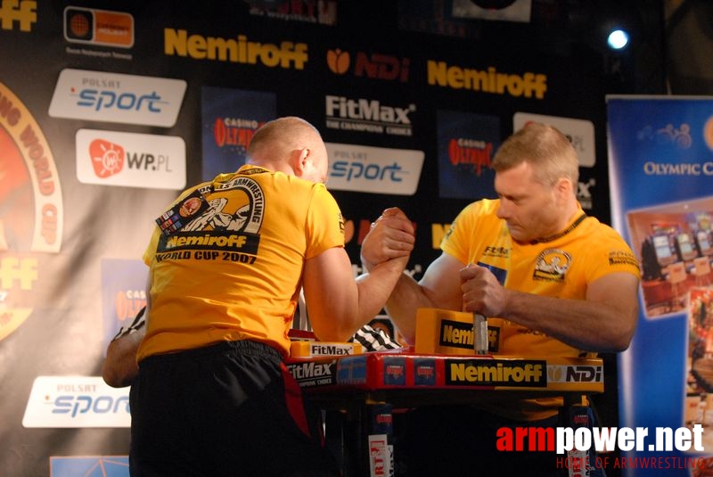 Nemiroff World Cup 2007 - Day 2 # Siłowanie na ręce # Armwrestling # Armpower.net