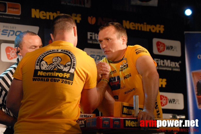 Nemiroff World Cup 2007 - Day 2 # Siłowanie na ręce # Armwrestling # Armpower.net