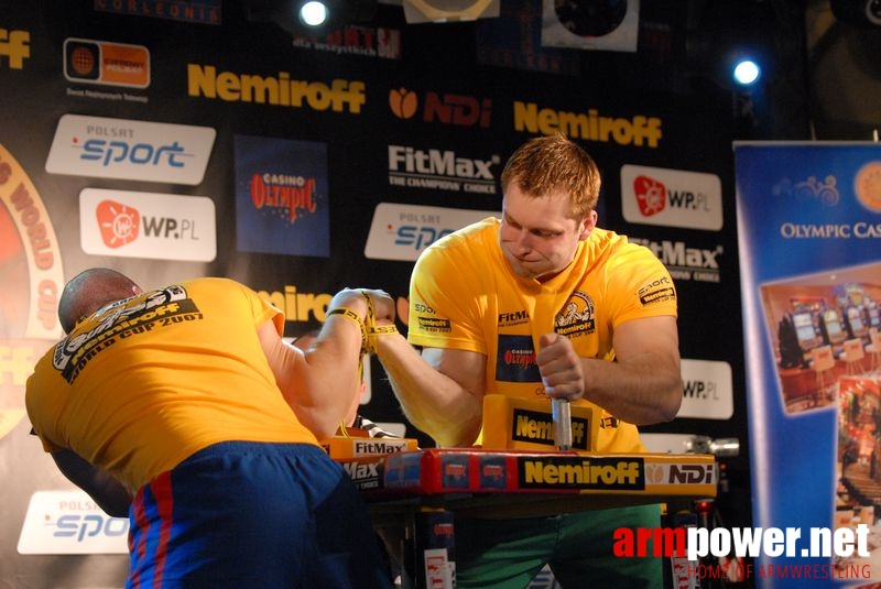 Nemiroff World Cup 2007 - Day 2 # Siłowanie na ręce # Armwrestling # Armpower.net