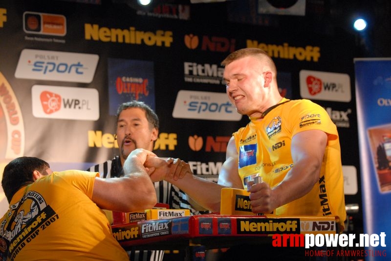 Nemiroff World Cup 2007 - Day 2 # Siłowanie na ręce # Armwrestling # Armpower.net