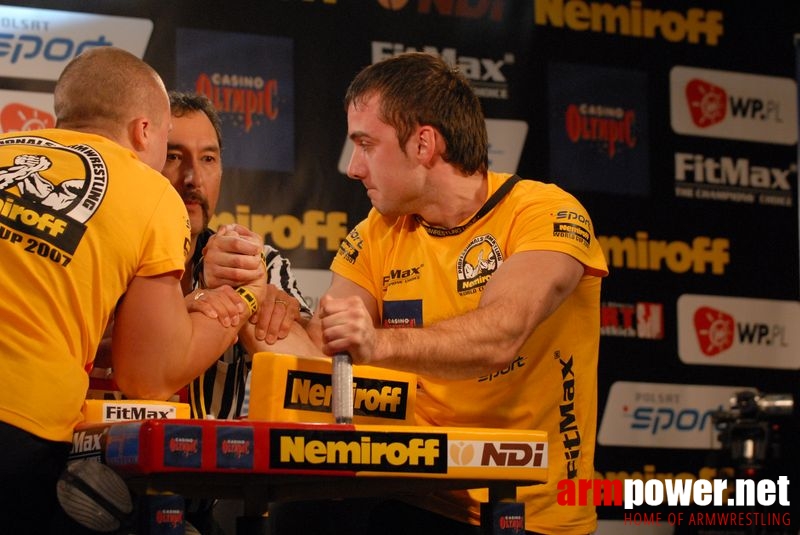 Nemiroff World Cup 2007 - Day 2 # Siłowanie na ręce # Armwrestling # Armpower.net