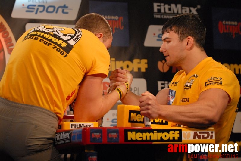 Nemiroff World Cup 2007 - Day 2 # Siłowanie na ręce # Armwrestling # Armpower.net