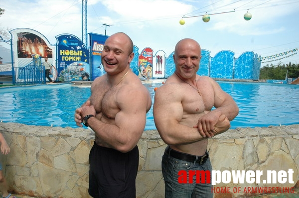 Vendetta Yalta - Swimming Pool # Armwrestling # Armpower.net