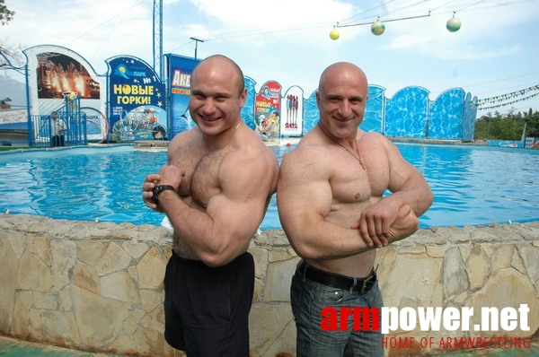 Vendetta Yalta - Swimming Pool # Armwrestling # Armpower.net