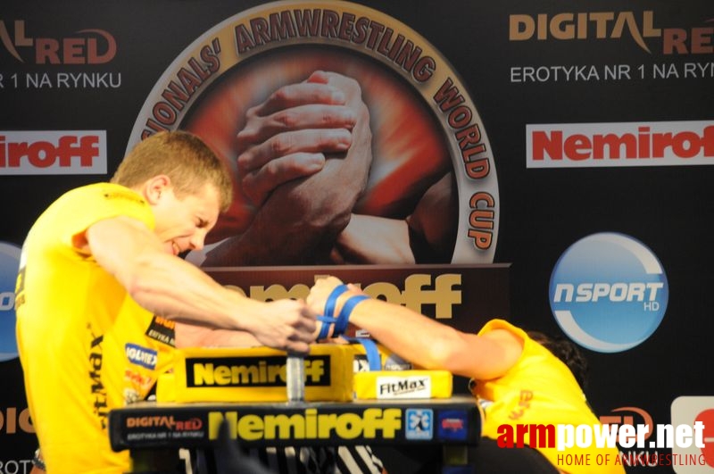 Nemiroff 2008 - Day 1 - Left hand # Siłowanie na ręce # Armwrestling # Armpower.net