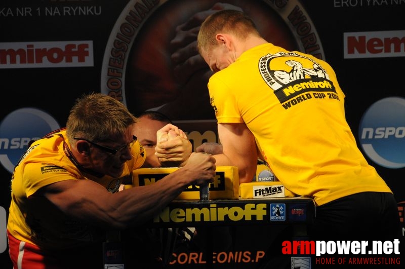 Nemiroff 2008 - Day 1 - Left hand # Siłowanie na ręce # Armwrestling # Armpower.net