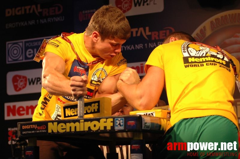 Nemiroff 2008 - Day 1 - Left hand # Armwrestling # Armpower.net