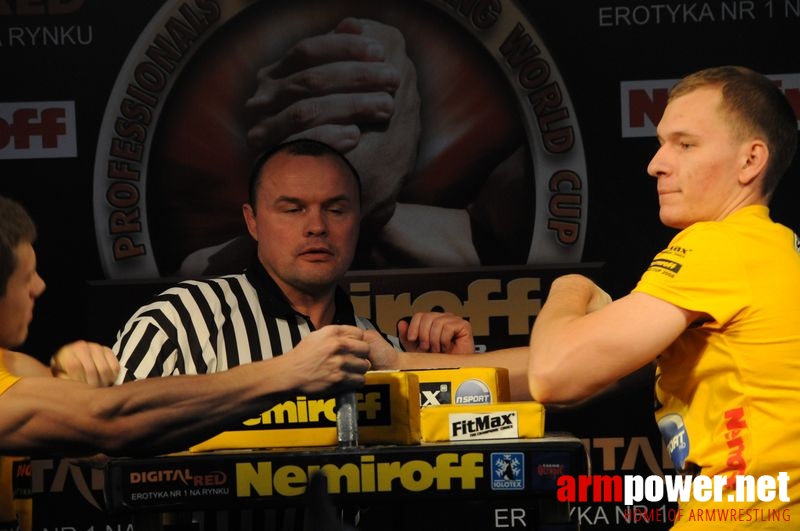 Nemiroff 2008 - Day 1 - Left hand # Armwrestling # Armpower.net