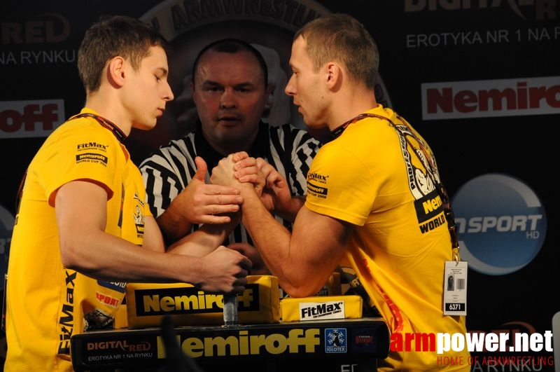 Nemiroff 2008 - Day 1 - Left hand # Siłowanie na ręce # Armwrestling # Armpower.net