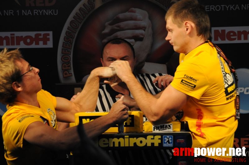 Nemiroff 2008 - Day 1 - Left hand # Siłowanie na ręce # Armwrestling # Armpower.net