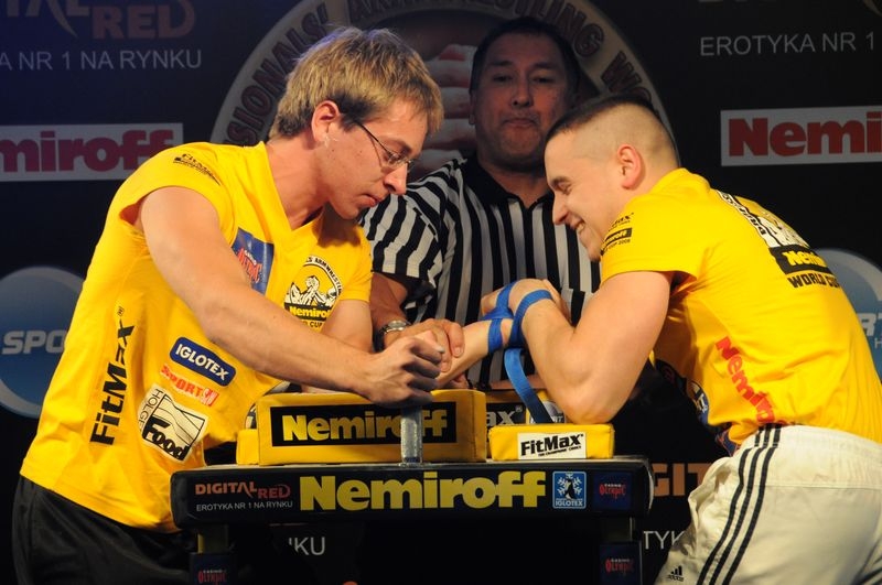 Nemiroff 2008 - Day 1 - Left hand # Siłowanie na ręce # Armwrestling # Armpower.net