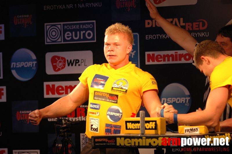 Nemiroff 2008 - Day 1 - Left hand # Siłowanie na ręce # Armwrestling # Armpower.net