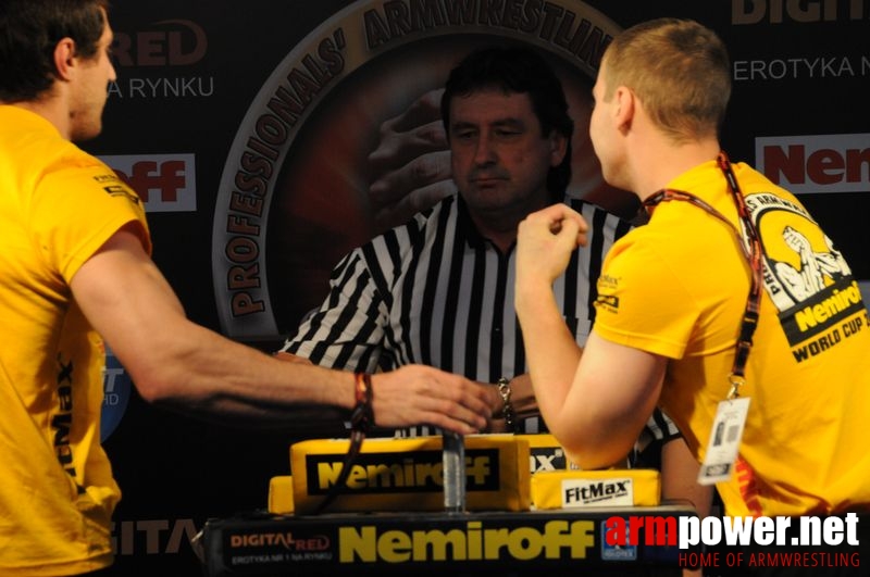 Nemiroff 2008 - Day 1 - Left hand # Siłowanie na ręce # Armwrestling # Armpower.net