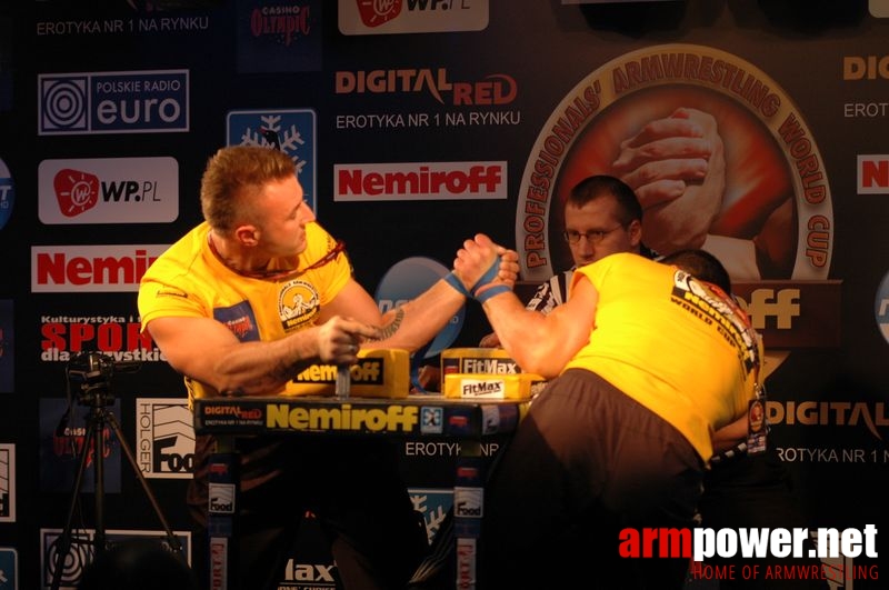 Nemiroff 2008 - Day 1 - Left hand # Siłowanie na ręce # Armwrestling # Armpower.net