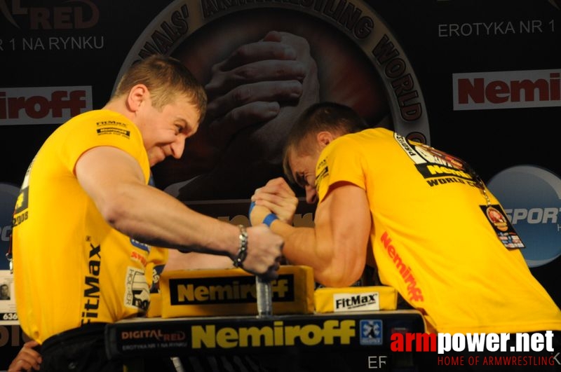 Nemiroff 2008 - Day 1 - Left hand # Siłowanie na ręce # Armwrestling # Armpower.net