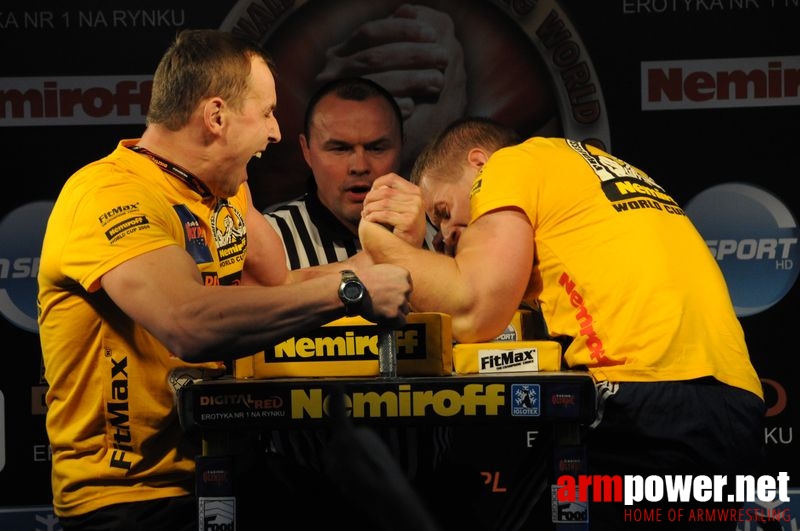 Nemiroff 2008 - Day 1 - Left hand # Siłowanie na ręce # Armwrestling # Armpower.net