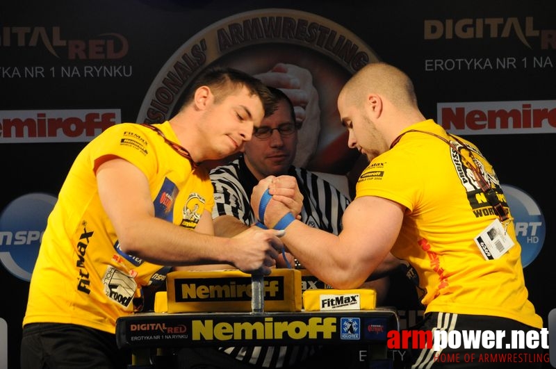 Nemiroff 2008 - Day 1 - Left hand # Siłowanie na ręce # Armwrestling # Armpower.net