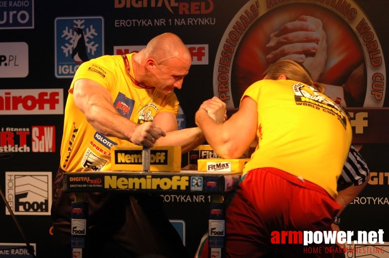 Nemiroff 2008 - Day 1 - Left hand # Siłowanie na ręce # Armwrestling # Armpower.net