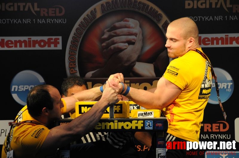 Nemiroff 2008 - Day 1 - Left hand # Siłowanie na ręce # Armwrestling # Armpower.net