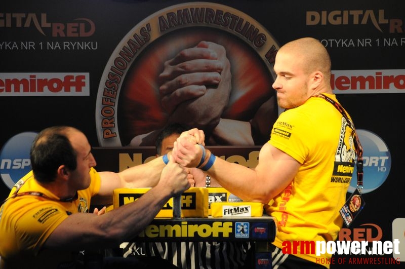 Nemiroff 2008 - Day 1 - Left hand # Armwrestling # Armpower.net