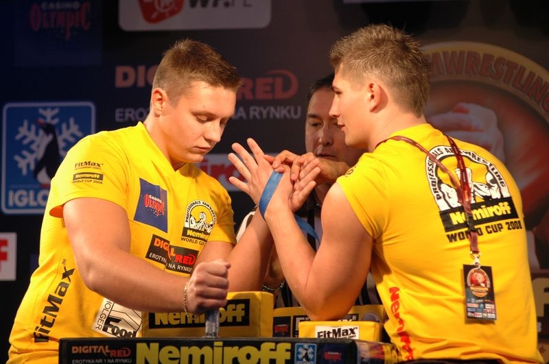 Nemiroff 2008 - Day 1 - Left hand # Siłowanie na ręce # Armwrestling # Armpower.net