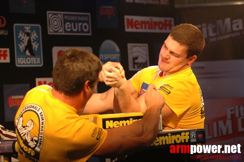 Nemiroff 2008 - Day 1 - Left hand # Siłowanie na ręce # Armwrestling # Armpower.net