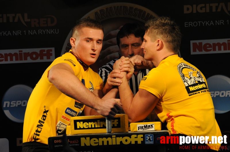 Nemiroff 2008 - Day 1 - Left hand # Siłowanie na ręce # Armwrestling # Armpower.net