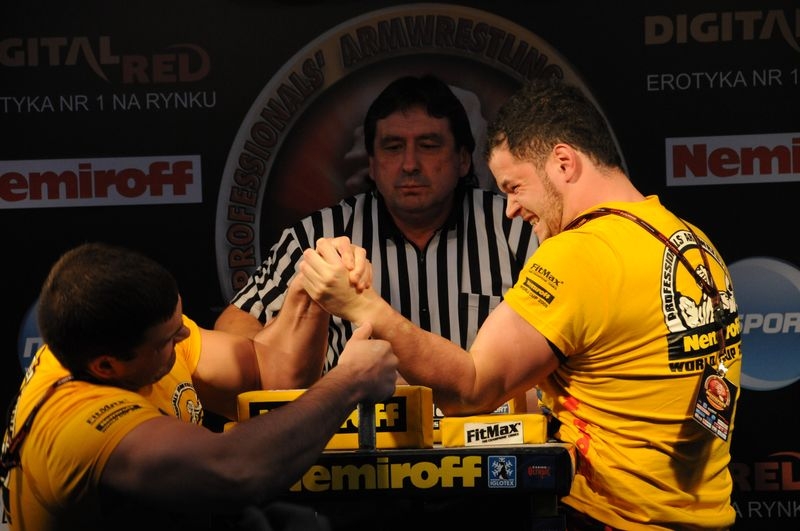 Nemiroff 2008 - Day 1 - Left hand # Siłowanie na ręce # Armwrestling # Armpower.net