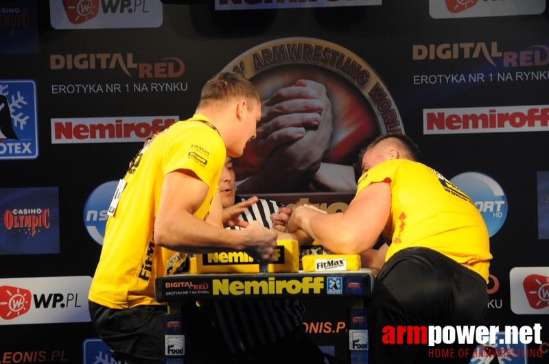 Nemiroff 2008 - Day 1 - Left hand # Siłowanie na ręce # Armwrestling # Armpower.net