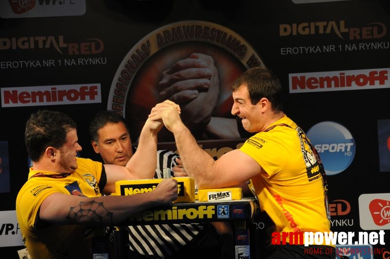 Nemiroff 2008 - Day 1 - Left hand # Siłowanie na ręce # Armwrestling # Armpower.net