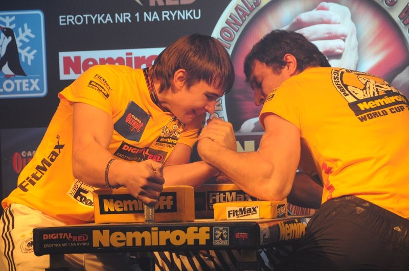 Nemiroff 2008 - Day 1 - Left hand # Armwrestling # Armpower.net