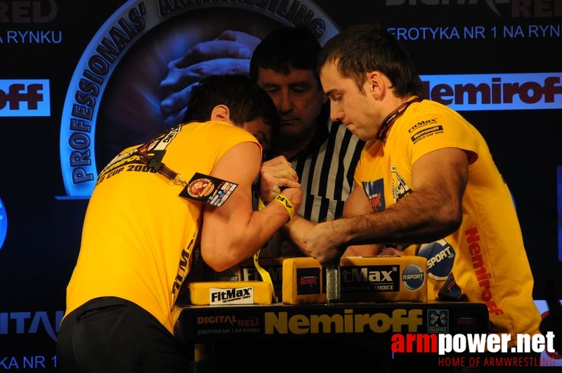 Nemiroff 2008 - Day 2 - Right hand # Armwrestling # Armpower.net