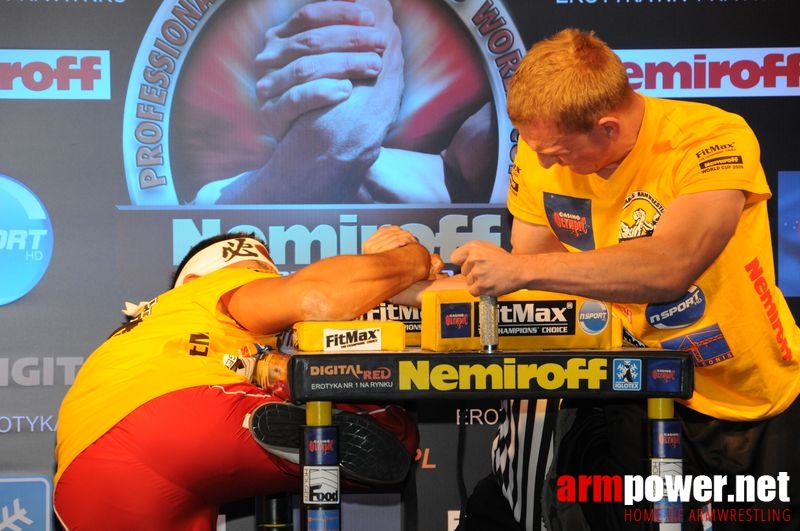 Nemiroff 2008 - Day 2 - Right hand # Armwrestling # Armpower.net